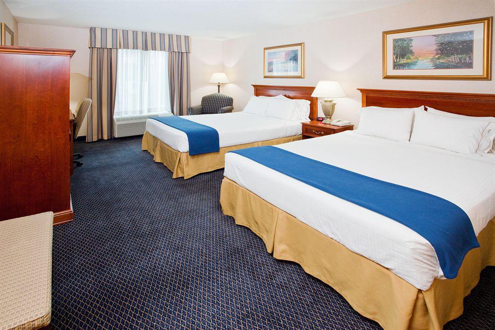 Holiday Inn Express Hotel & Suites Grand Rapids-North By Ihg Δωμάτιο φωτογραφία
