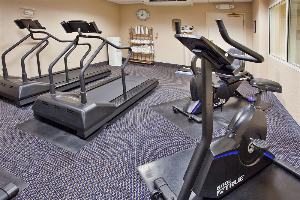 Holiday Inn Express Hotel & Suites Grand Rapids-North By Ihg Ανέσεις φωτογραφία