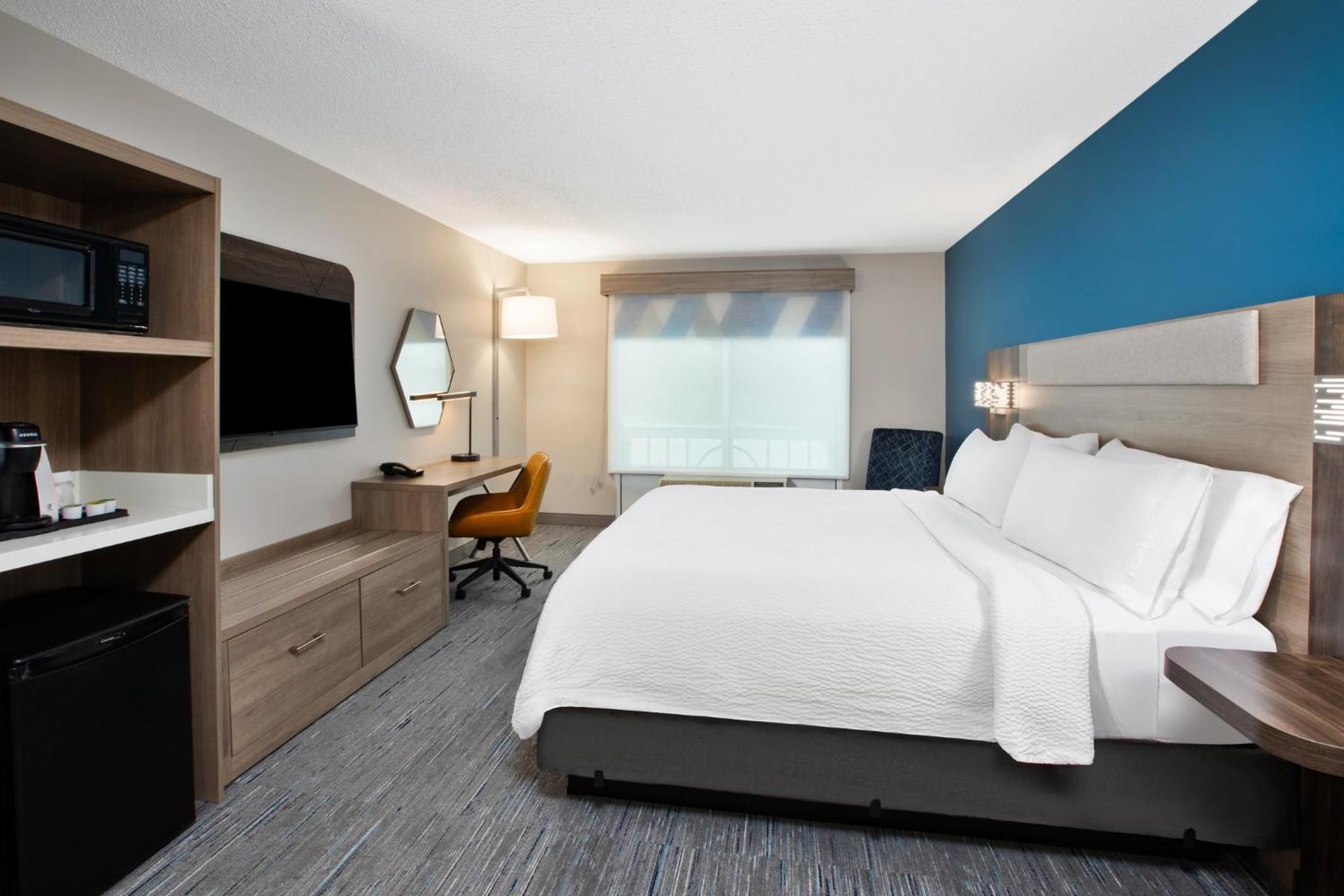 Holiday Inn Express Hotel & Suites Grand Rapids-North By Ihg Εξωτερικό φωτογραφία