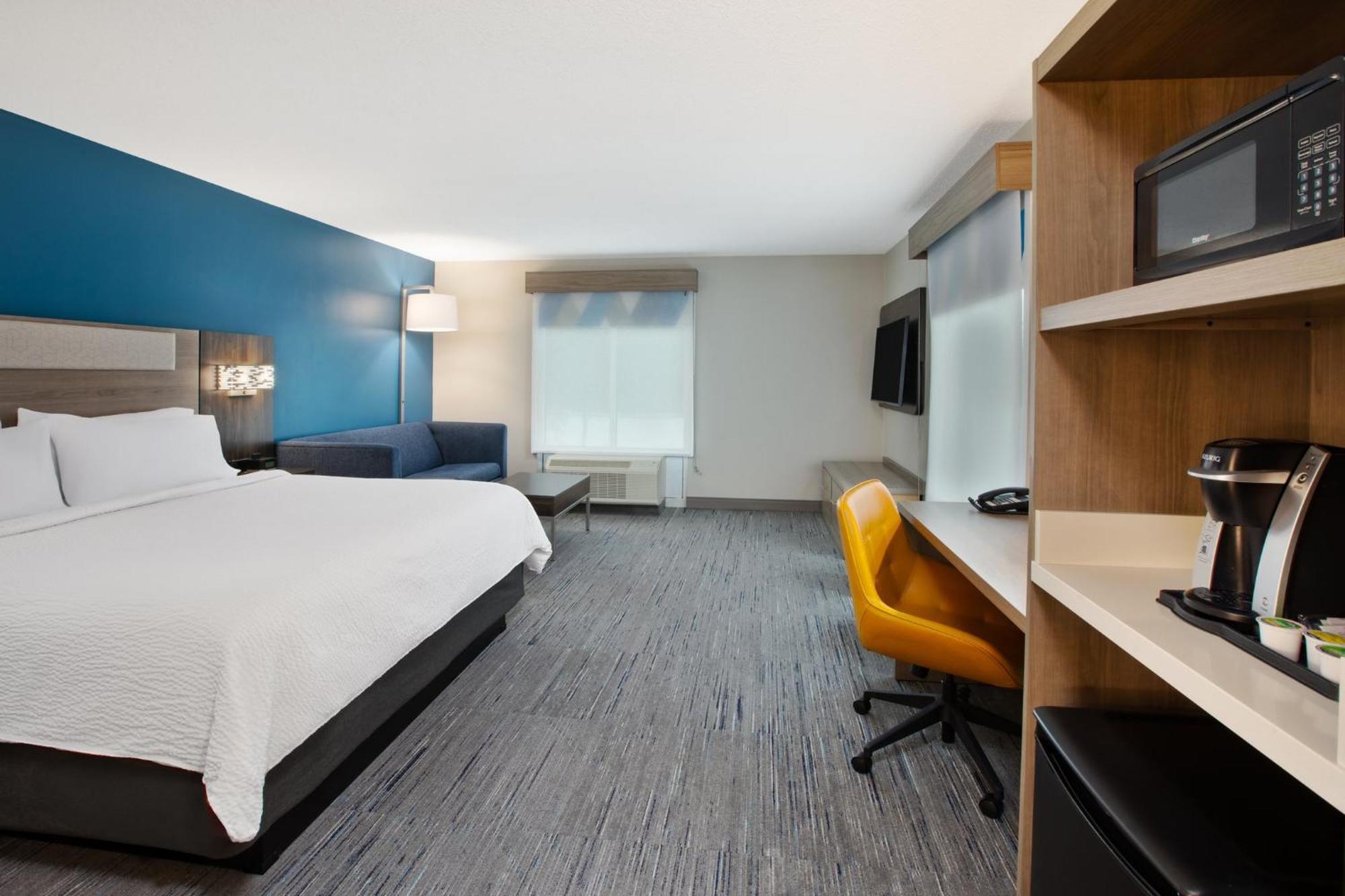 Holiday Inn Express Hotel & Suites Grand Rapids-North By Ihg Εξωτερικό φωτογραφία
