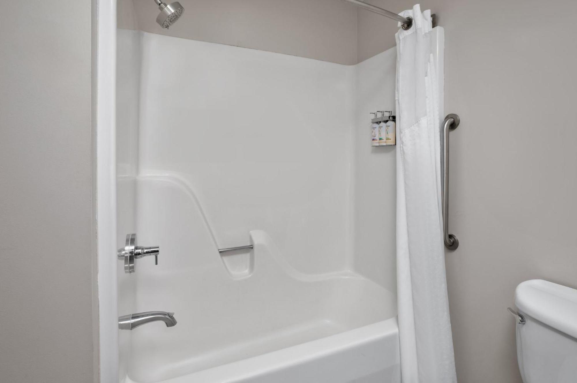 Holiday Inn Express Hotel & Suites Grand Rapids-North By Ihg Εξωτερικό φωτογραφία