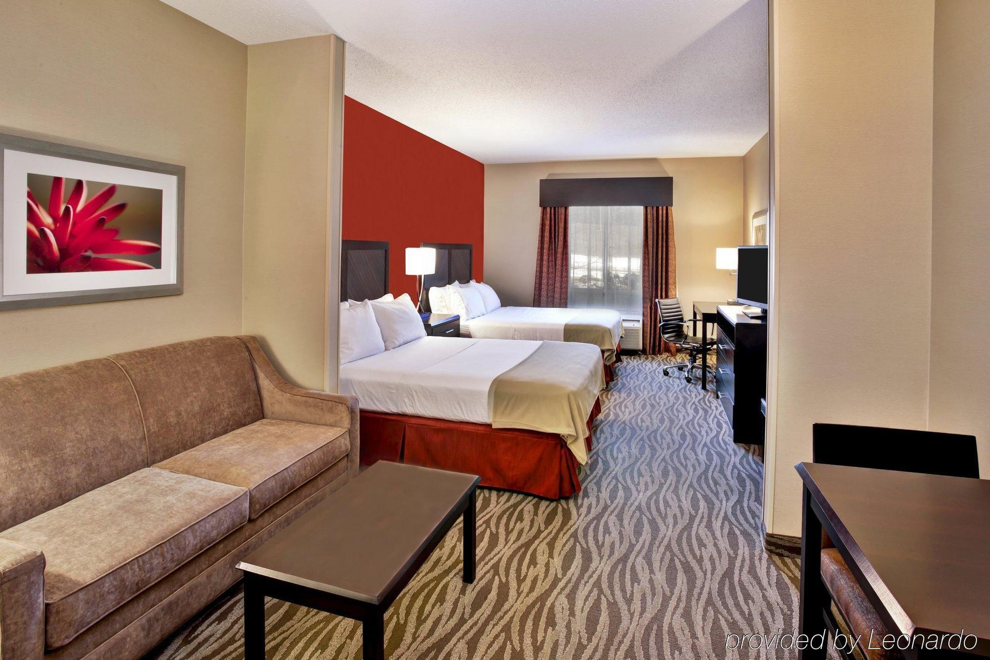 Holiday Inn Express Hotel & Suites Grand Rapids-North By Ihg Εξωτερικό φωτογραφία