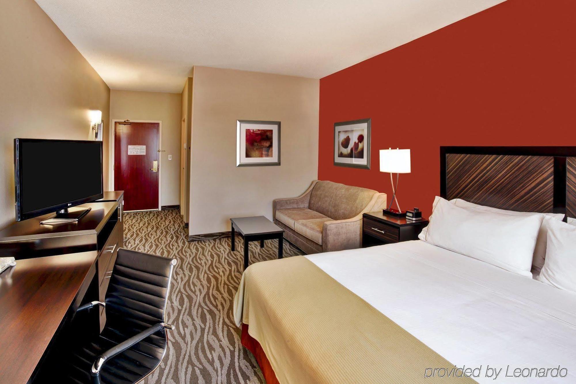 Holiday Inn Express Hotel & Suites Grand Rapids-North By Ihg Εξωτερικό φωτογραφία
